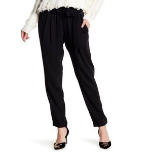 NWOT Ro & De Knot Front Dress Pants